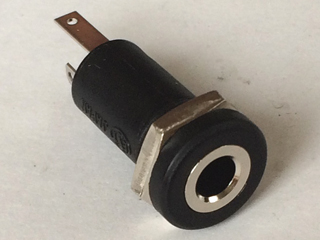 3.5mm　モノラル　ミニジャック　パネル取付用